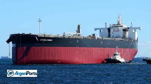 Hacer cada vez más difícil las exportaciones venezolanas de petróleo sería la decisión de Trump